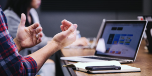 Come capire i livelli di carriera nel mondo creativo (Junior, Midweight, Senior e oltre)