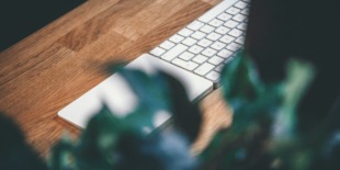 Designer freelance o agenzia? Pro e contro a confronto ￼